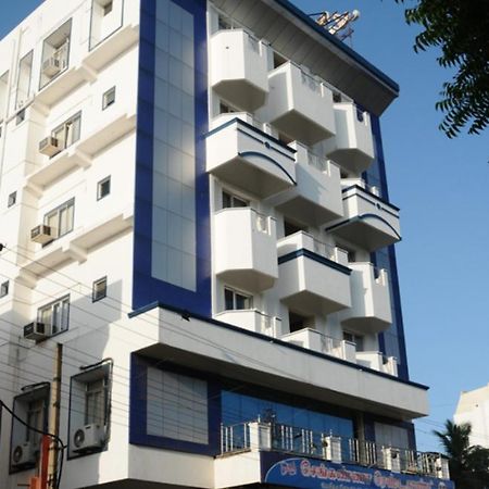 Hotel Annamalai Tiruchirappalli ภายนอก รูปภาพ
