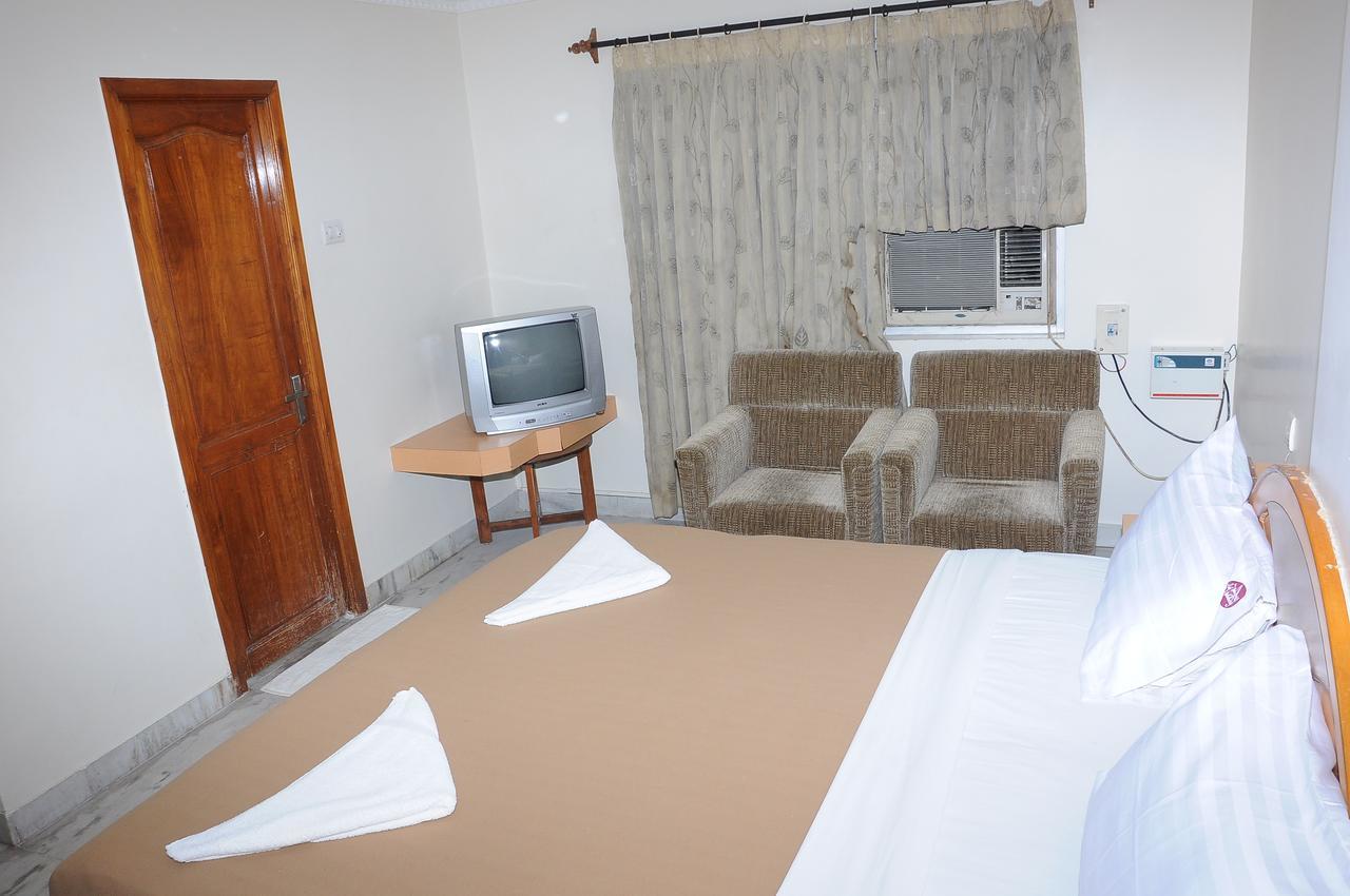 Hotel Annamalai Tiruchirappalli ภายนอก รูปภาพ