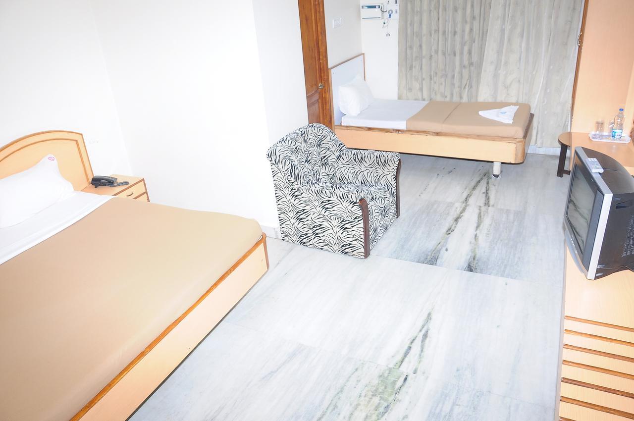 Hotel Annamalai Tiruchirappalli ภายนอก รูปภาพ